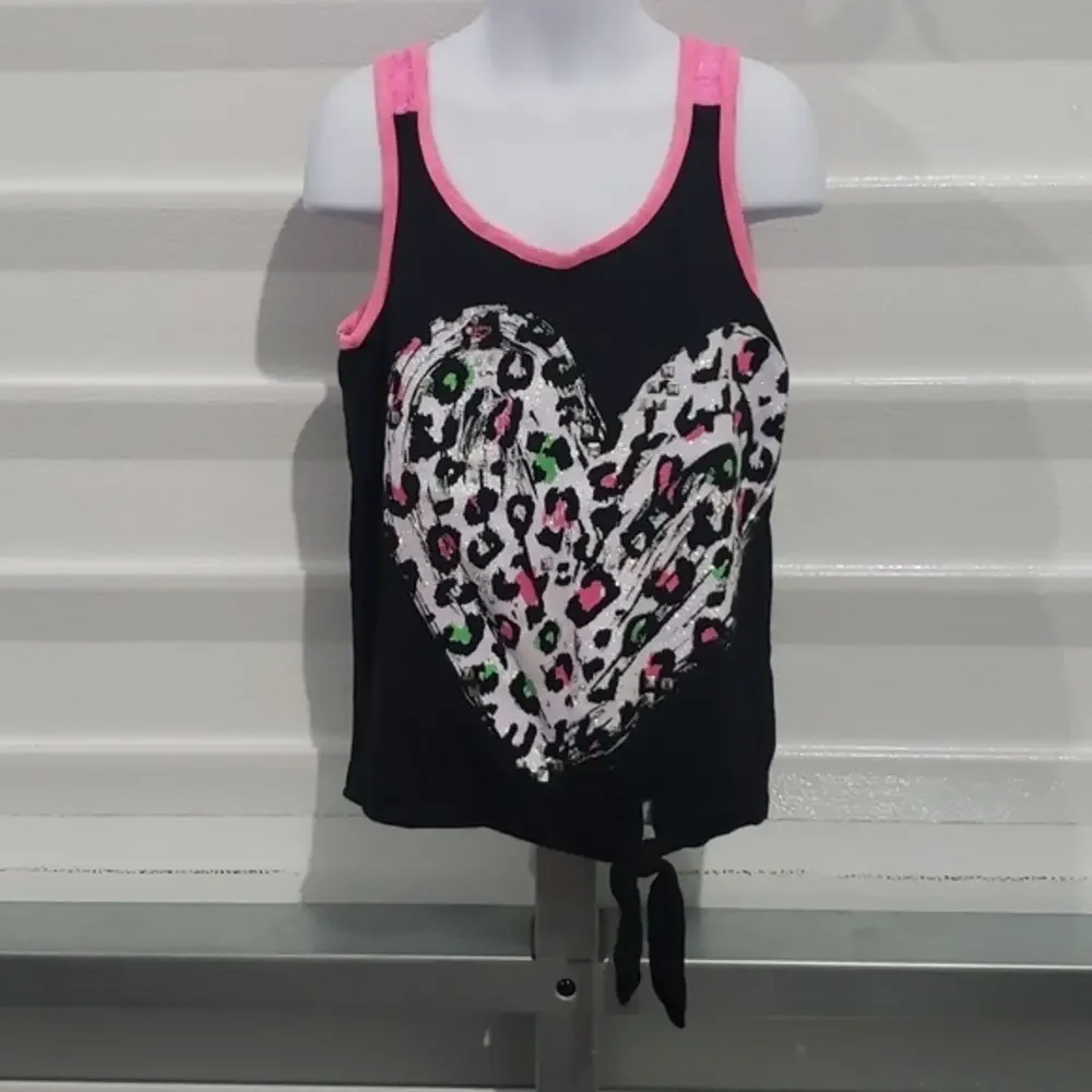 Cheetah print heart‎ shirt💕